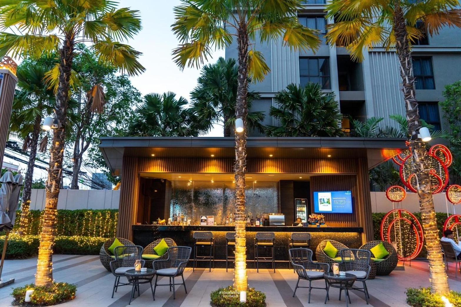 Maven Stylish Hotel HHQ Exterior foto